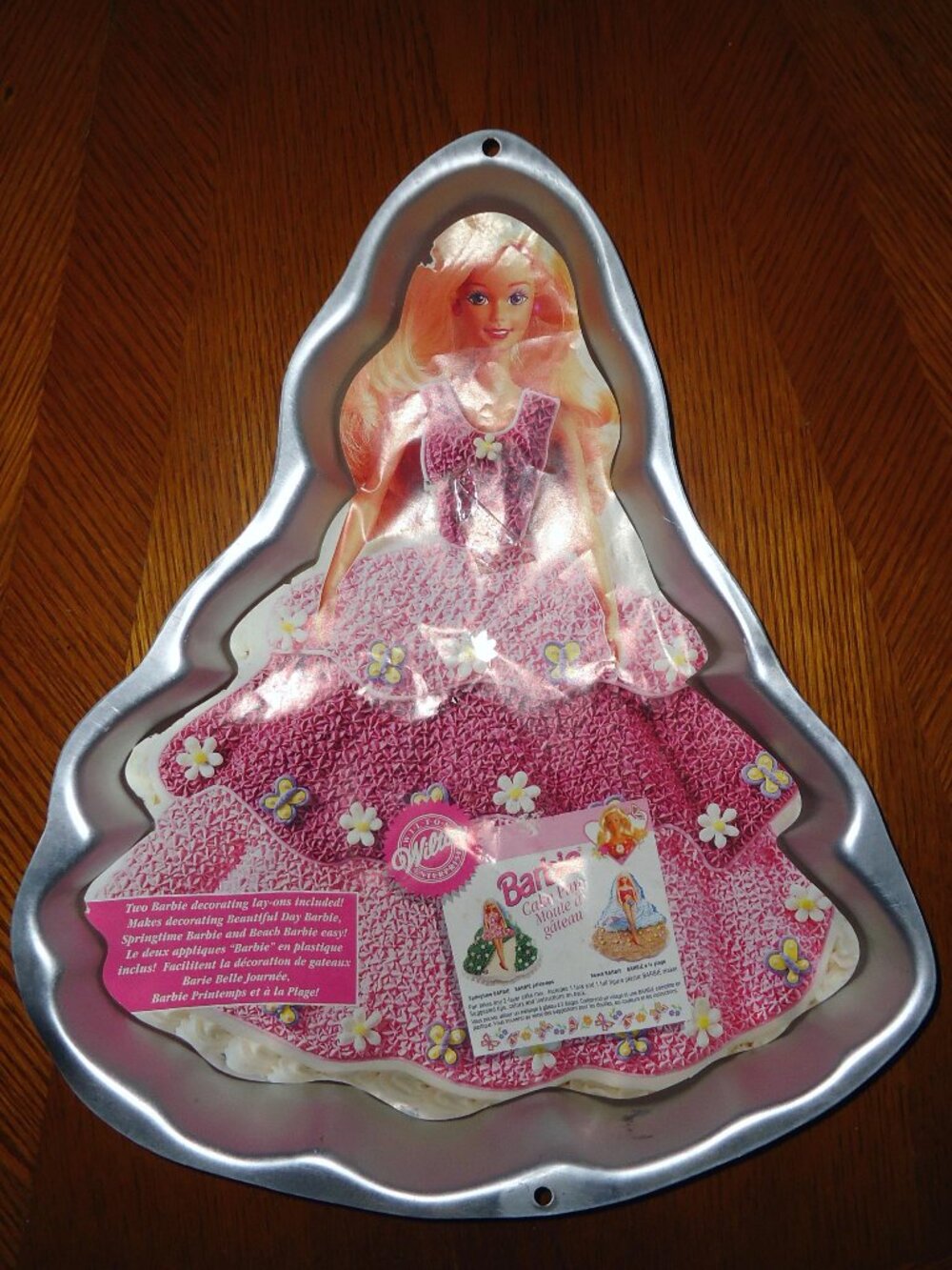 Beautiful Day Barbie Wilton Cake mold Pan Vintage 1995 NEW